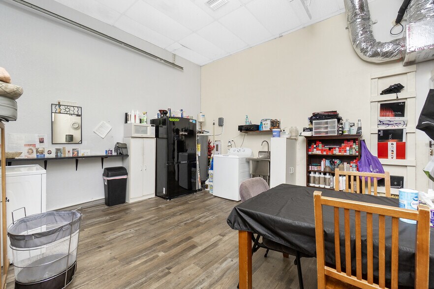 More Photos Of 20020 Veterans Blvd, Port Charlotte Office For Sale