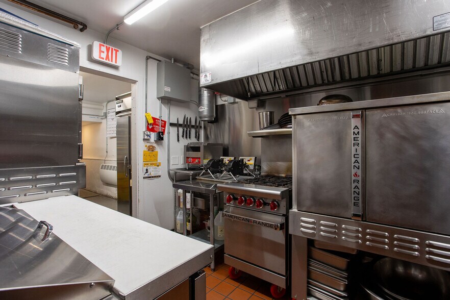 More Photos Of 264 Hillsdale Rd, Egremont Sports And Entertainment For Sale