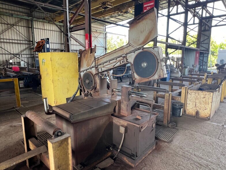 More Photos Of 5101 S 24th Ave, Tampa Manufacturing For Sale