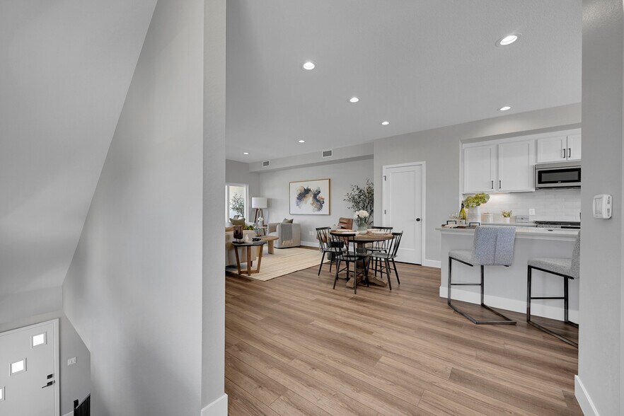 More Photos Of 904 Arcturus Dr, Colorado Springs Apartments For Sale