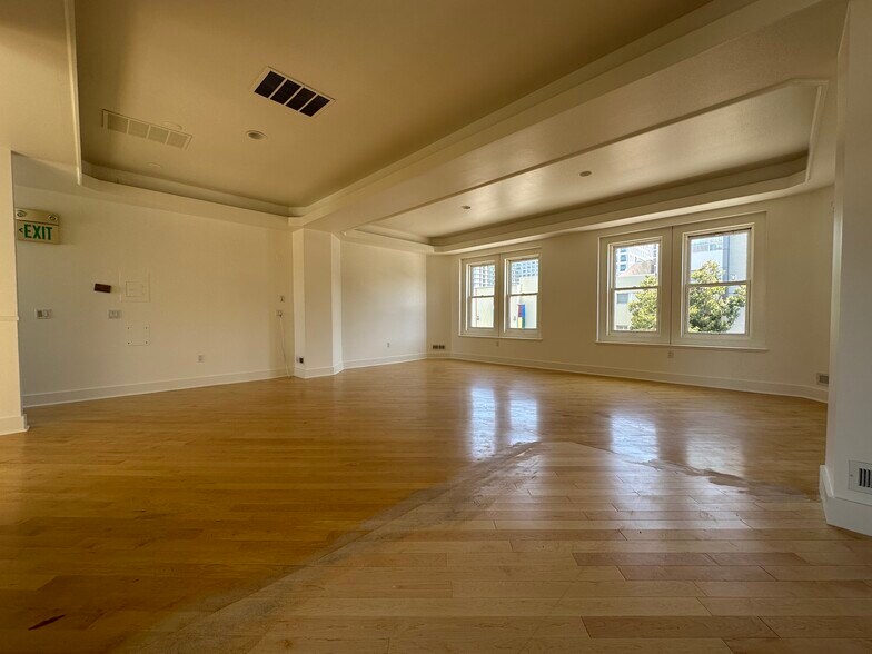 More Photos Of 122 9th St, San Francisco Loft Creative Space For Lease