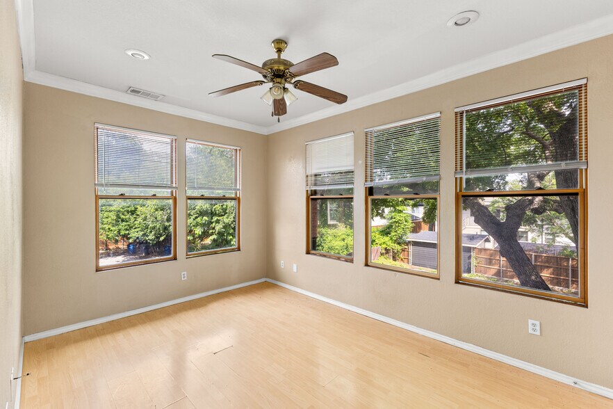 More Photos Of , Dallas Multifamily For Sale
