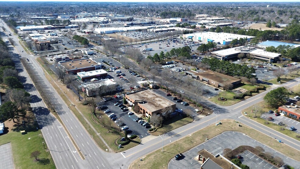 More Photos Of 641 Lynnhaven Pky, Virginia Beach Office For Sale