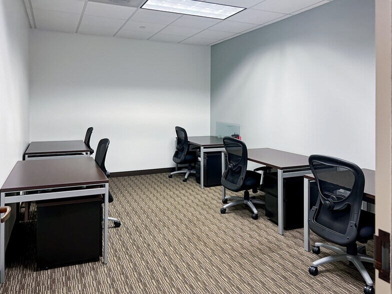 More Photos Of 1 Alhambra Plz, Coral Gables Coworking Space