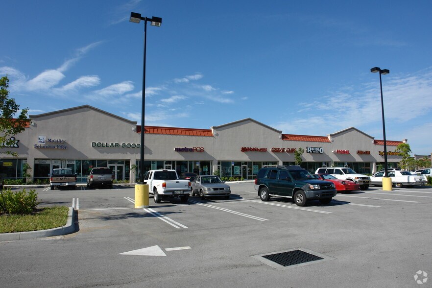 More Photos Of 10921-10941 S US 1 Hwy, Port Saint Lucie Storefront For Lease