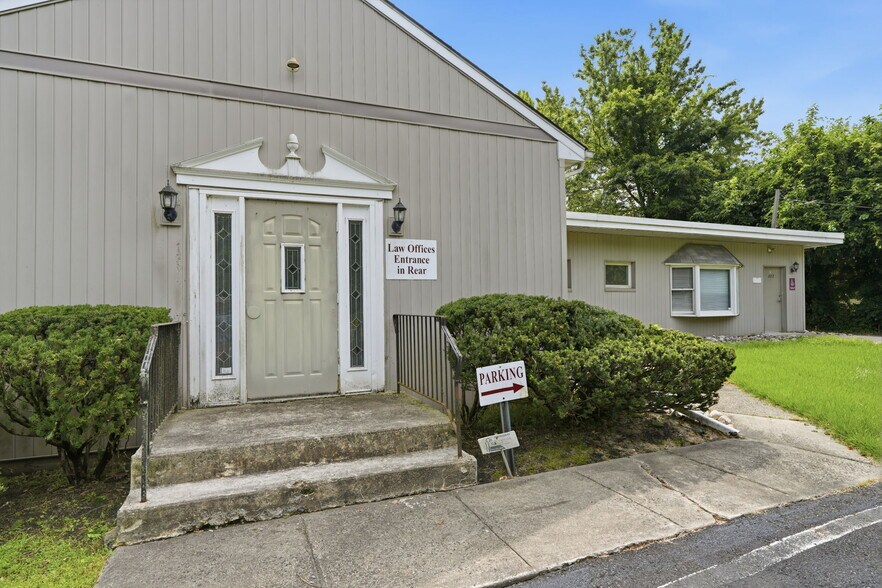 More Photos Of 3157 Mechanicsville Rd, Eddington Medical For Sale