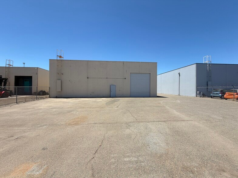 More Photos Of 11419 White Rock Rd, Rancho Cordova Warehouse For Lease