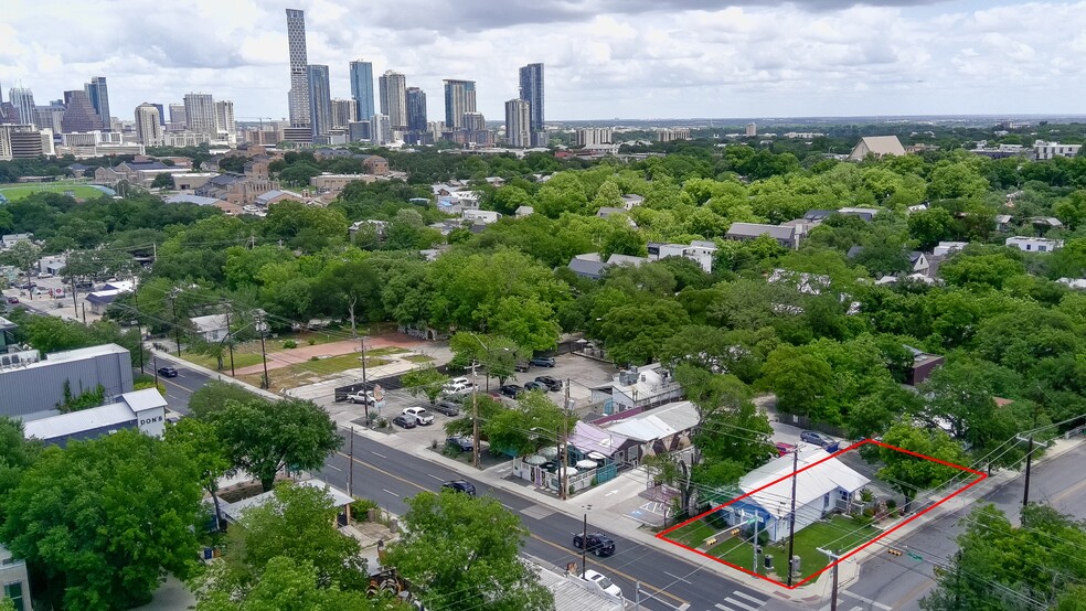 More Photos Of 1715 S 1st St, Austin Office For Sale
