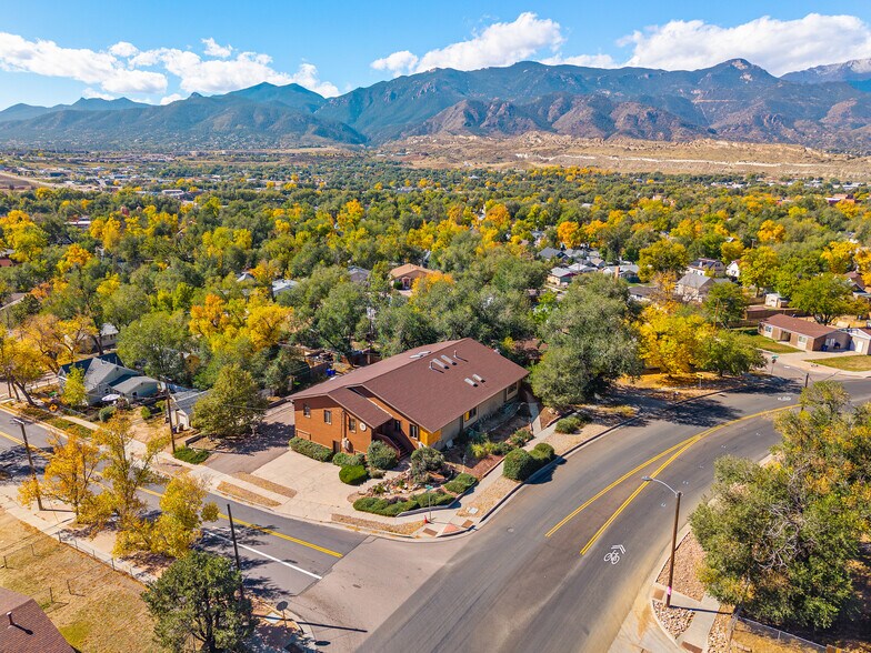 More Photos Of 2103 Uintah St, Colorado Springs Office For Sale