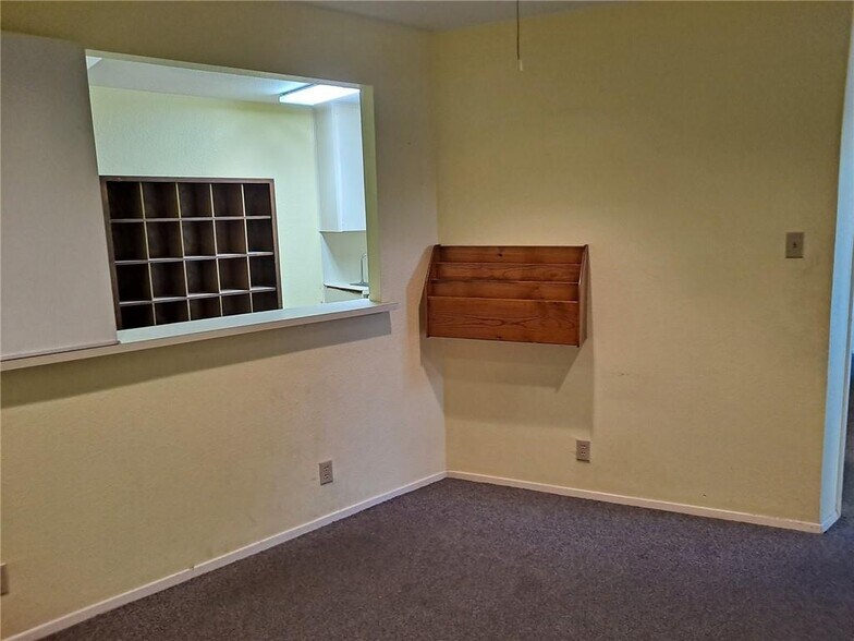 More Photos Of 711 W 38th St, Austin Unknown For Lease