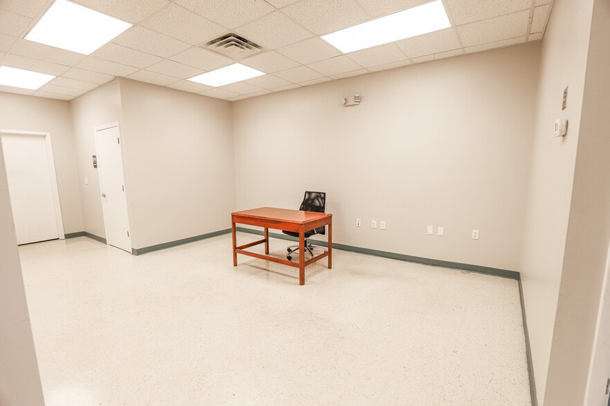 More Photos Of 2025 SW 75th St, Gainesville Medical For Lease