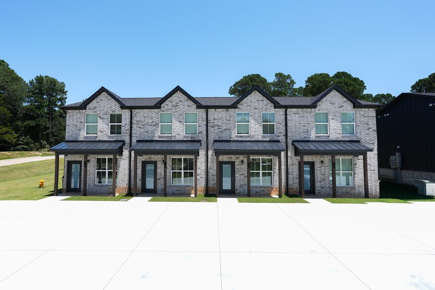 More Photos Of 6702 University Ave, Texarkana Apartments For Sale