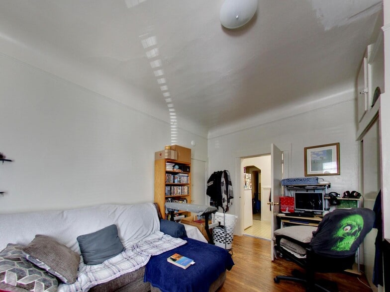 More Photos Of 3660 20th St, San Francisco Apartments For Sale