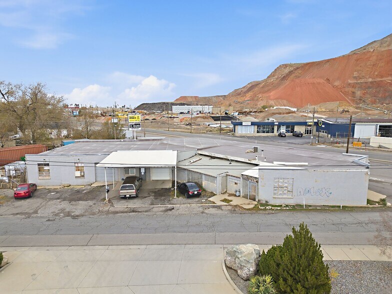 More Photos Of 1621 N Beck St, Salt Lake City Warehouse For Sale