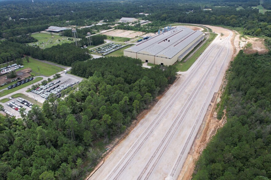 More Photos Of 735 FM 92 S, Silsbee Warehouse For Lease