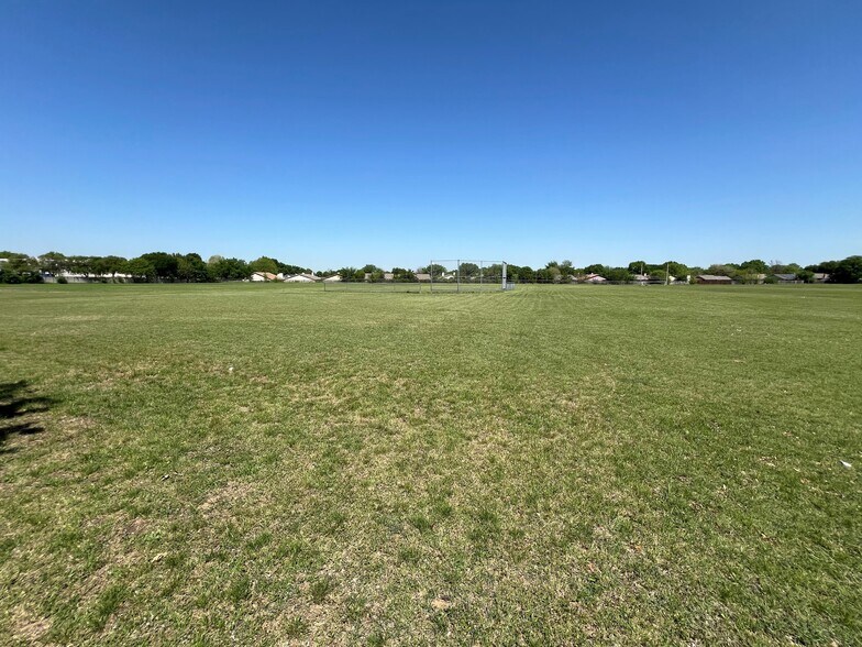 More Photos Of 3100 Sycamore School Rd, Fort Worth Land For Sale