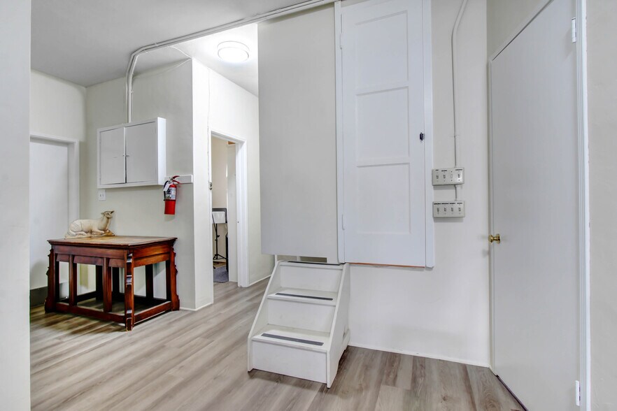 More Photos Of 724 S Glenoaks Blvd, Burbank Religious Facility For Sale