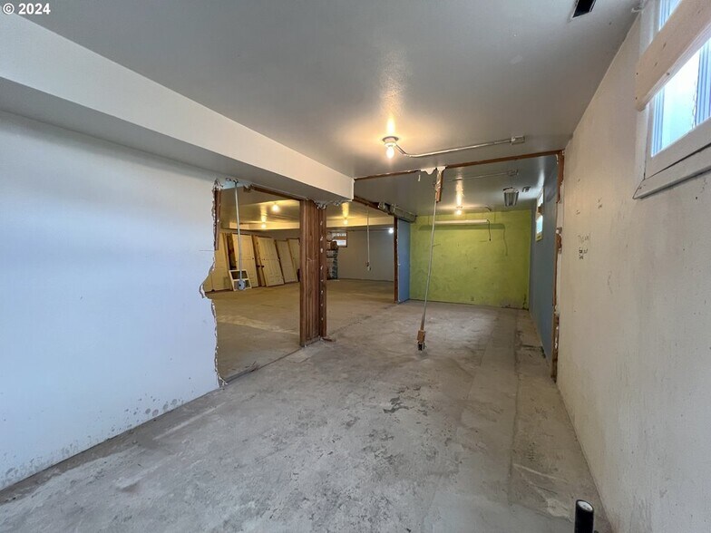 More Photos Of 1839 3rd St, Baker City Religious Facility For Sale