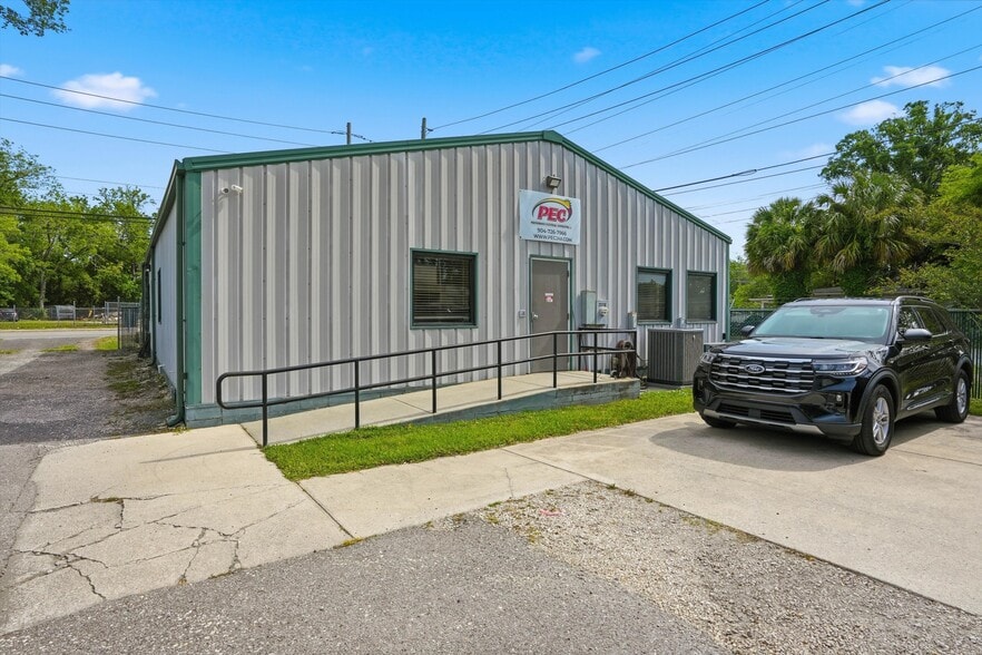 More Photos Of 3508 Lenox Ave, Jacksonville Office For Lease