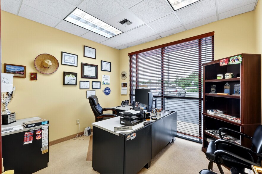 More Photos Of 200 N Argonne Rd, Spokane Office For Lease