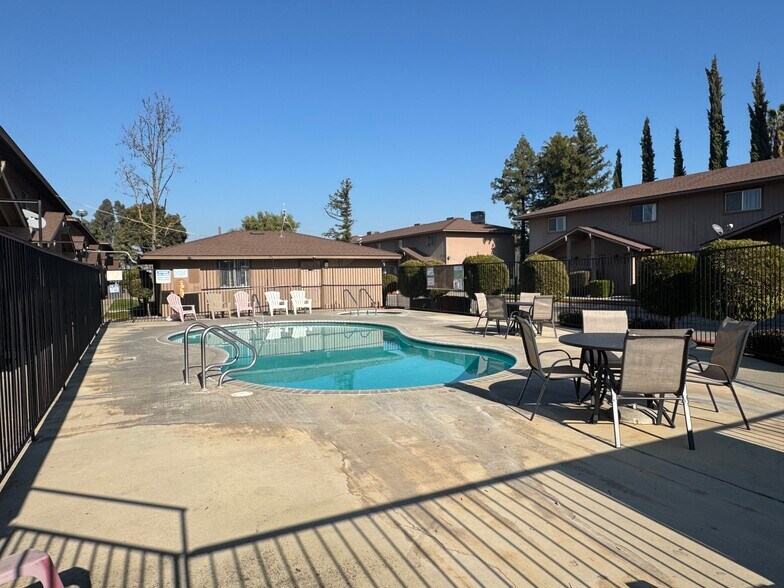 More Photos Of 2157-2175 Yosemite Pky, Merced Apartments For Sale