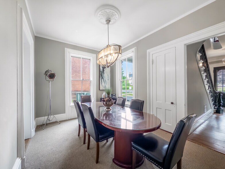 More Photos Of 27 Pleasant St, Middletown Office For Sale