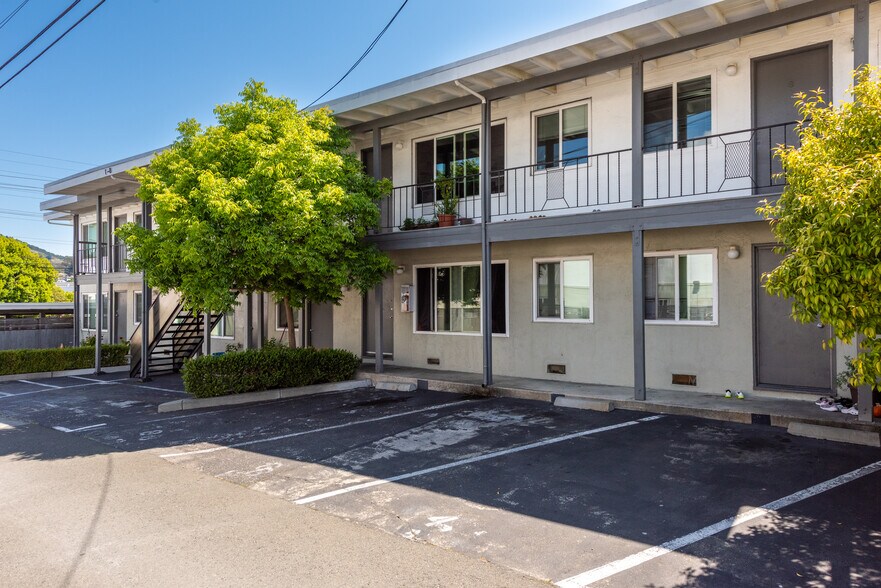 More Photos Of 45 Woodland Ave, San Rafael Apartments For Sale