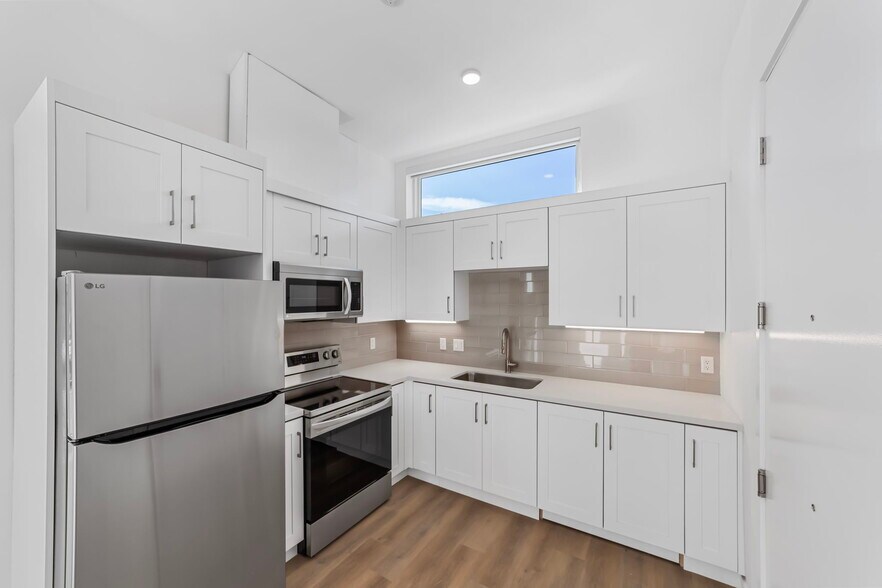 More Photos Of 4015 Richmond St, San Diego Apartments For Sale