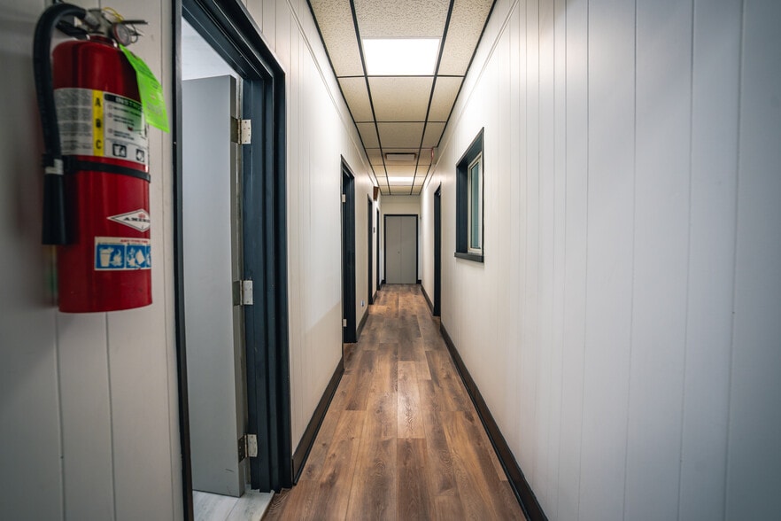 More Photos Of 5350 W 161st St, Brook Park Manufacturing For Sale