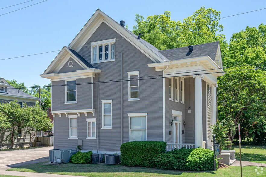 More Photos Of 601 Rock St, Little Rock Office For Lease
