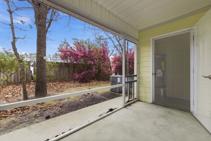 More Photos Of 100 Garden Manor Ct, Murrells Inlet Apartments For Sale