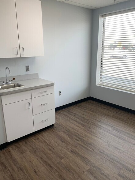 More Photos Of 6500 W Main St, Belleville Coworking Space