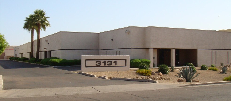 More Photos Of 3131 W Lewis Ave, Phoenix Manufacturing For Lease