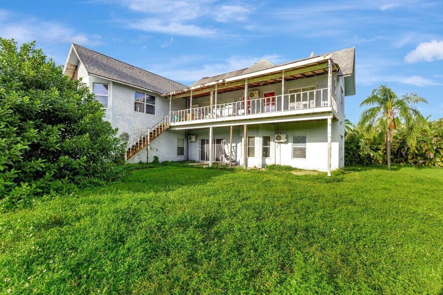 More Photos Of 1288 Glen Rd, West Palm Beach Specialty For Sale