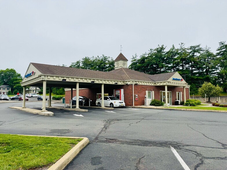 Primary Photo Of 100 Ryders Ln, Milltown General Retail For Lease