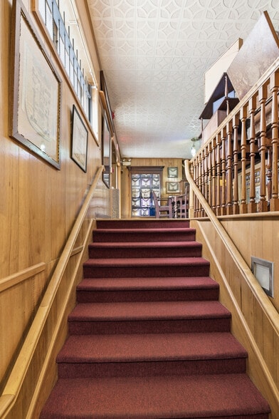 More Photos Of 81 Sprague St, Portsmouth Specialty For Sale