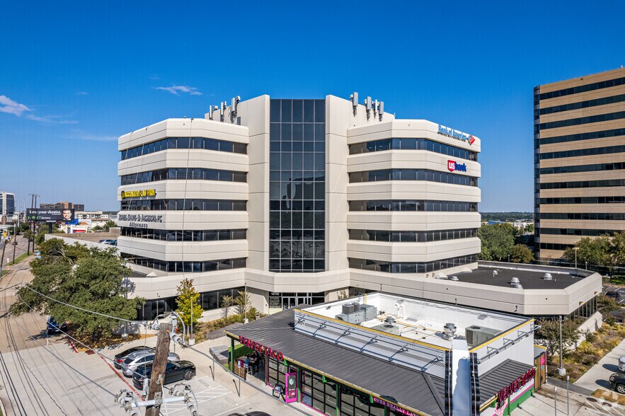 Primary Photo Of 15110 N Dallas Pky, Dallas Office For Lease