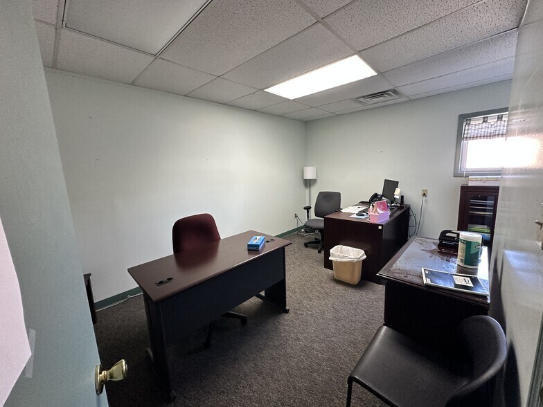 More Photos Of 709 Davidson St, Tullahoma Serviced Offices For Sale