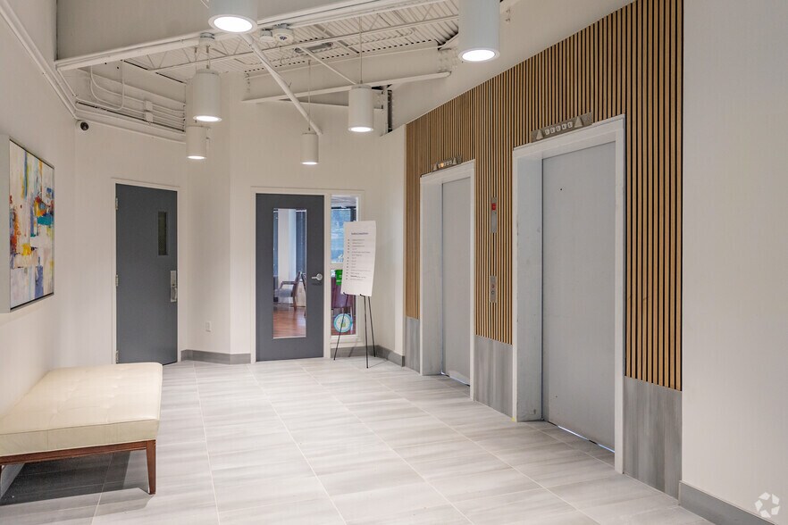 More Photos Of 2505 21st Ave S, Nashville Office For Lease