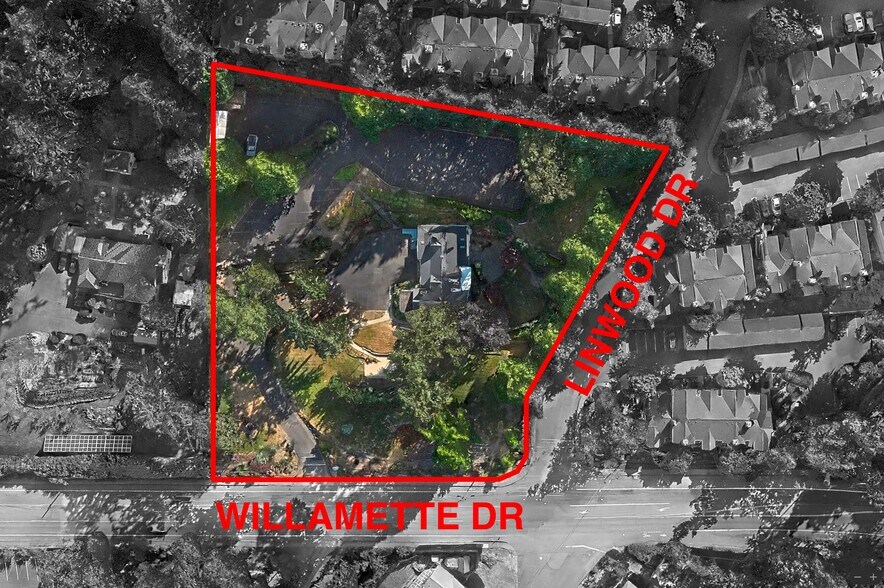 More Photos Of 20255 Willamette Dr, West Linn Specialty For Sale