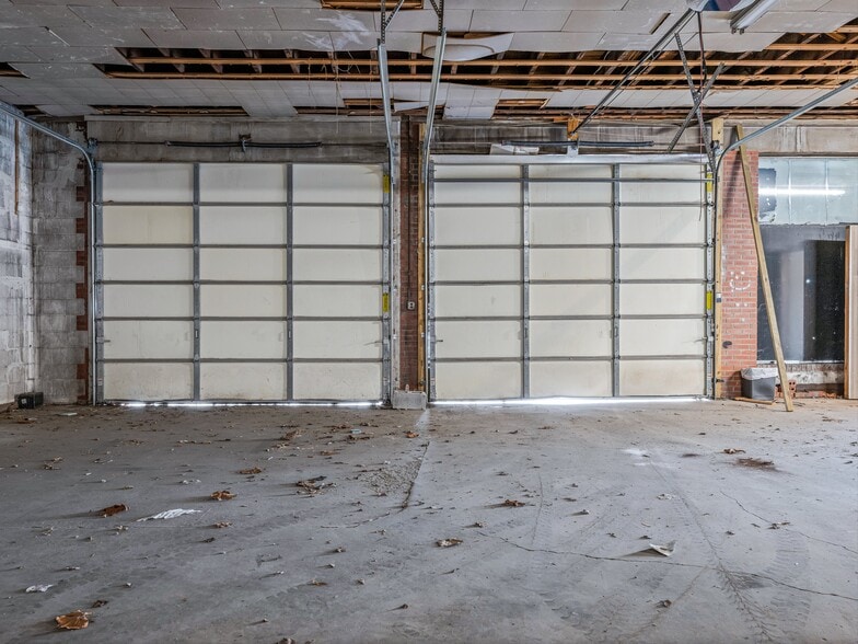 More Photos Of 1048 Patton Ave, Asheville Storefront For Lease