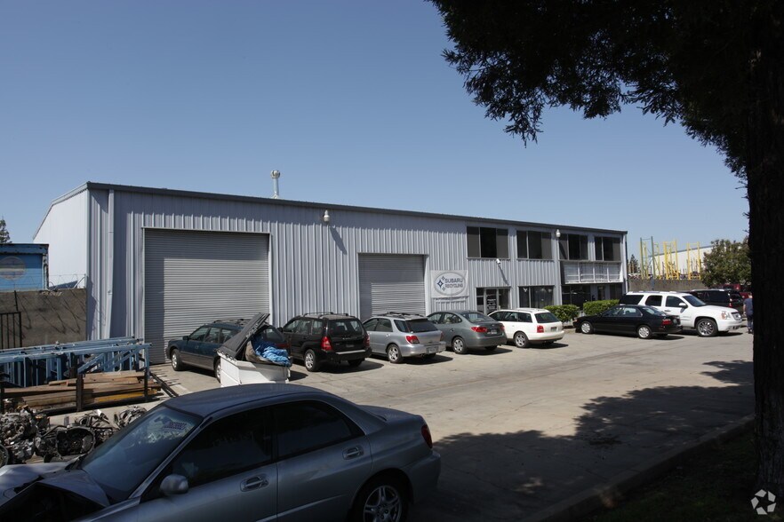 More Photos Of 3567 Recycle Rd, Rancho Cordova Warehouse For Sale