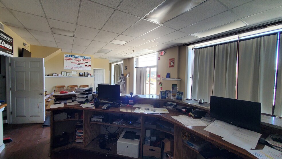 More Photos Of 2420 Rt 52, Pine Bush Flex For Lease