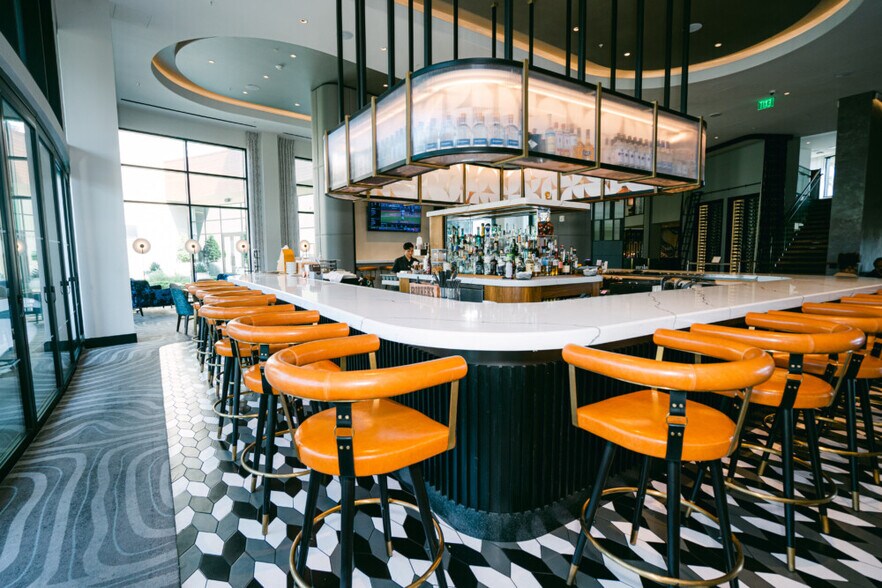 More Photos Of 130 W Huntington Dr, Arcadia Hotel For Sale