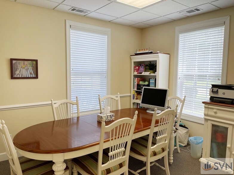 More Photos Of 138 Canal St, Pooler Office For Lease