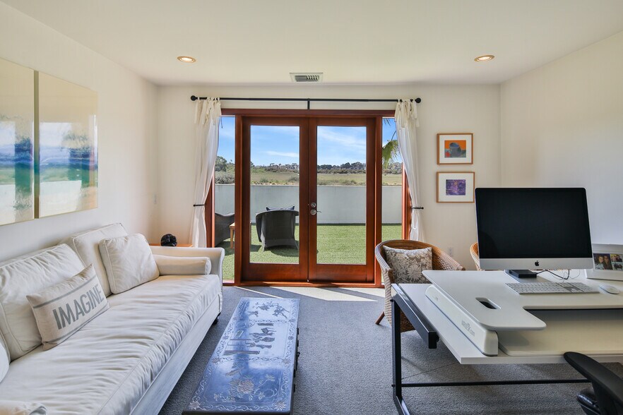 More Photos Of 411 Culver Blvd, Playa Del Rey Office Residential For Sale