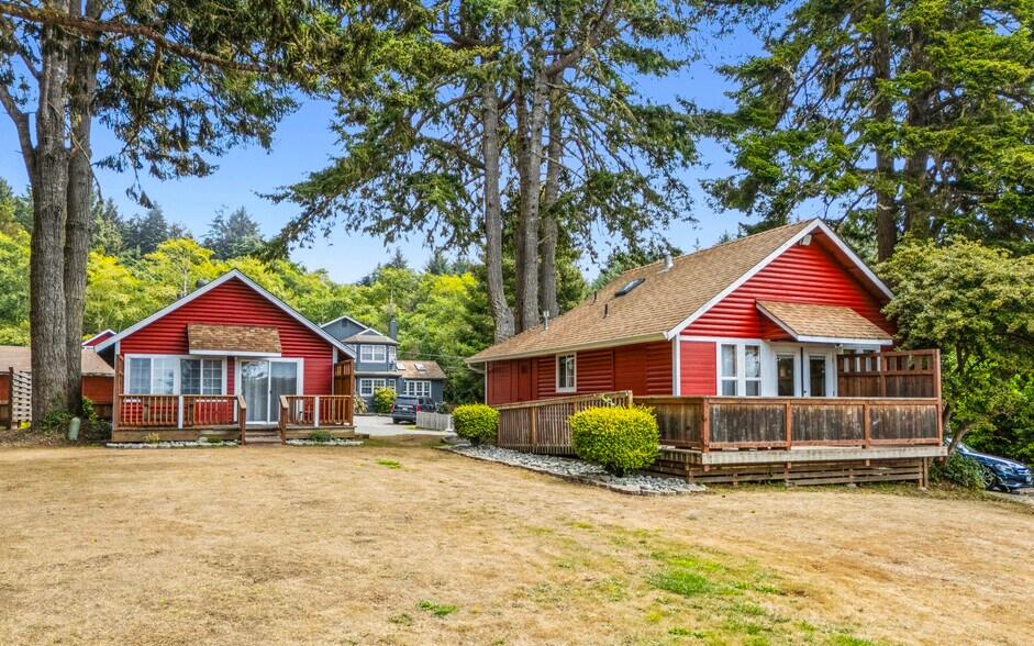 More Photos Of 3415 Patricks Point Dr, Trinidad Lodge Meeting Hall For Sale