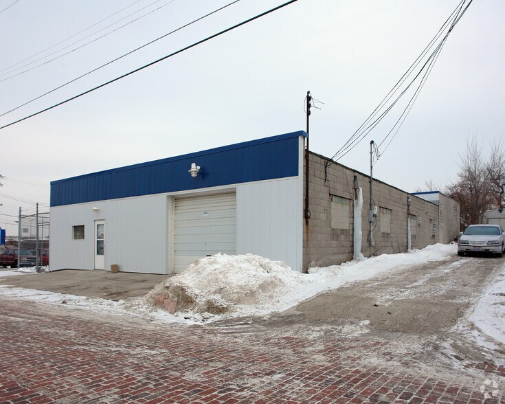 More Photos Of 514 King St, Youngstown Warehouse For Sale