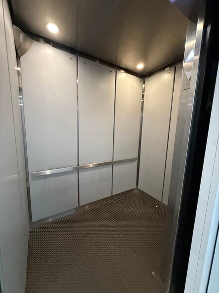 More Photos Of 845 Broadway, Brooklyn Office For Sale