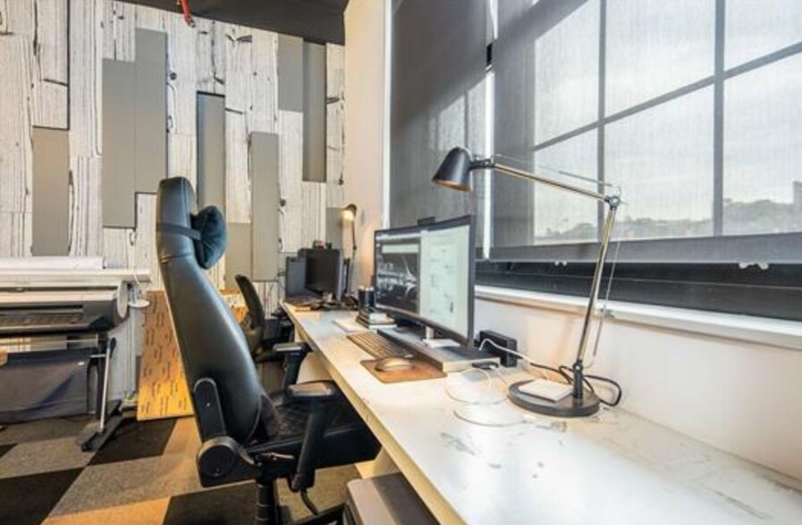 More Photos Of 1422 Grand St, Hoboken Loft Creative Space For Lease